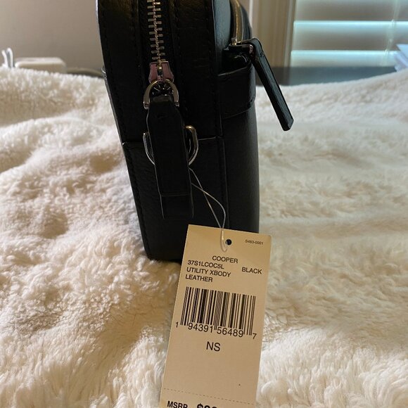 Michael Kors Utility Cross Body Leather Bag - Color Black & White - Picture 5 of 8